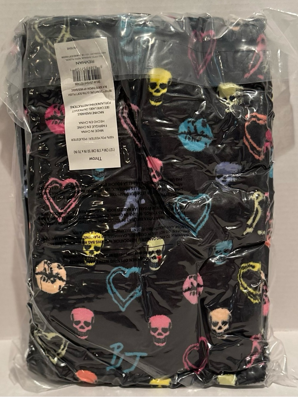 Betsey Johnson NWT Halloween Skull Signature 50 X 70 Throw - Picture 2 of 5
